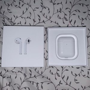 Apple Airpod Case + Right Airpod